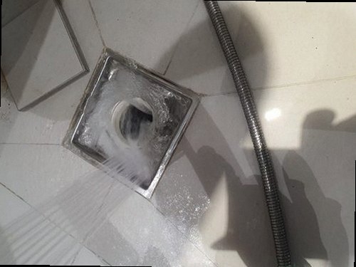 성북구 하수구막힘 안암동2가 하수구막힘 욕조 물 안빠짐 미루면 커지는 배수 문제의 신호